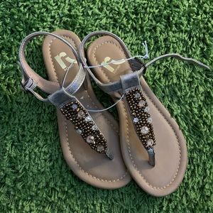 Report sandals gold size 6